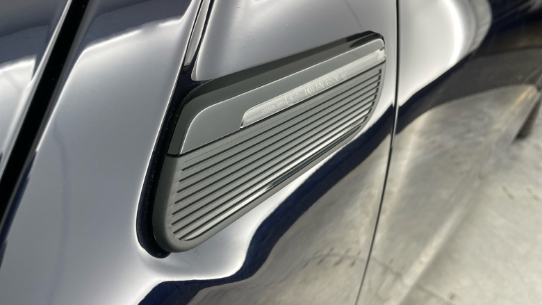 MINI Hatchback 1.5 Cooper Exclusive Premium 5dr Petrol Hatchback